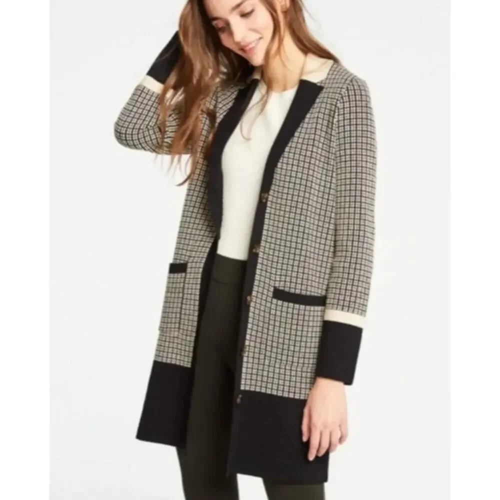 Ann Taylor Black and Cream Houndstooth Long Cardigan